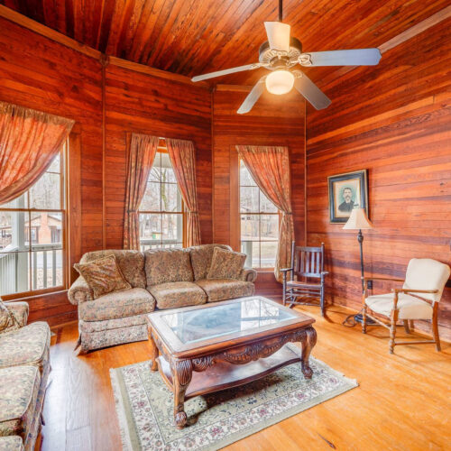 Hayes Morton Cabin at Brierfield Ironworks State Park